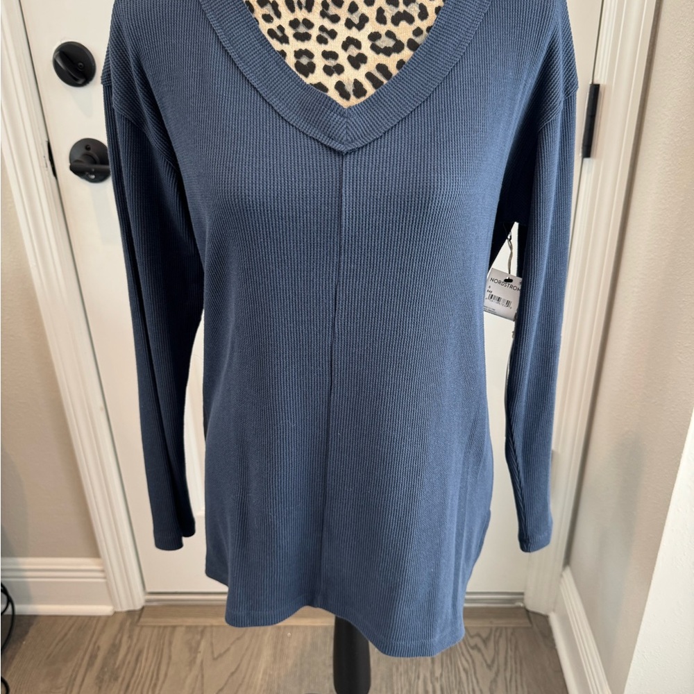 Caslon NWT Women's Navy Blue Waffle Knit Long Sleeve V-Neck Tunic Size Small